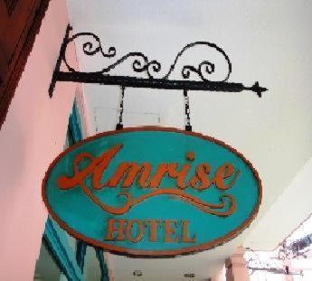 Amrise Hotel Singapore Esterno foto